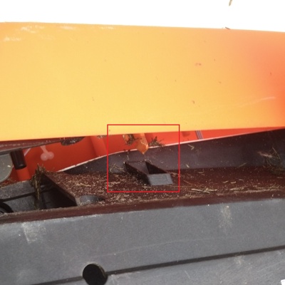 8 Opposite bottom latch came out, cover can be carefully lifted