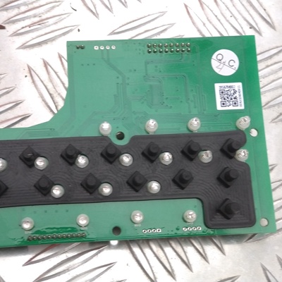 4 Remove rubber protector from the board